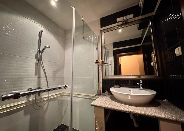 Argisht - 2 Bedroom فارنا